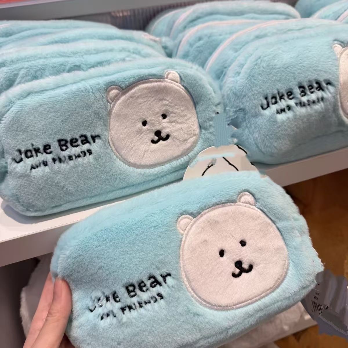 Pencil Case Large - กระเป๋าใส่ดินสอขนนุ่มลายหมีปักลาย ความจุขนาดใหญ่ พร้อมซิป กระเป๋าใส่เครื่องเขียนอเนกประสงค์